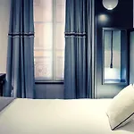 Mercure Arc De Triomphe Wagram