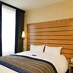 Mercure Arc De Triomphe Wagram París