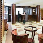 Mercure Arc De Triomphe Wagram París