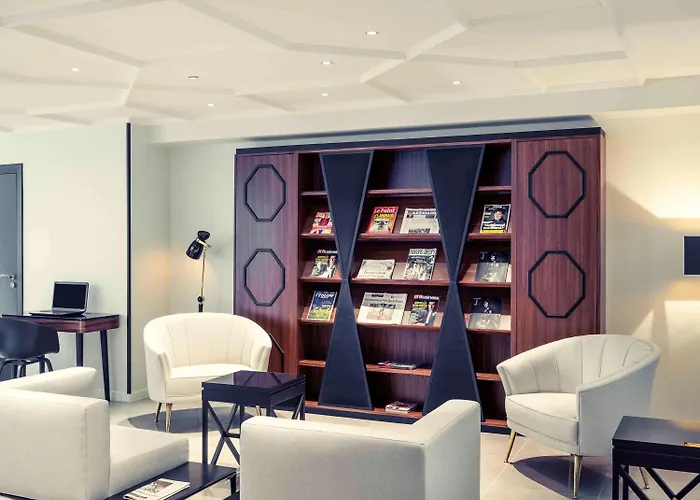 Mercure Arc De Triomphe Wagram