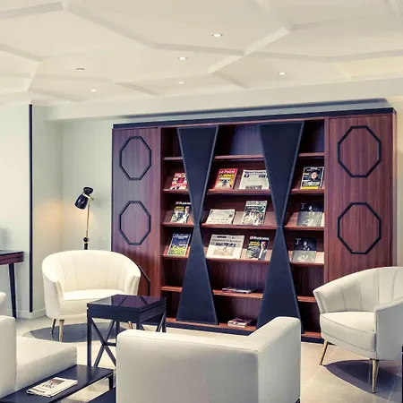 Mercure Arc De Triomphe Wagram