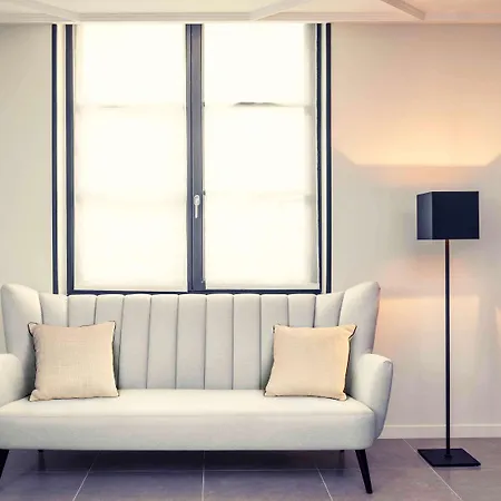 Mercure Arc De Triomphe Wagram Hotel