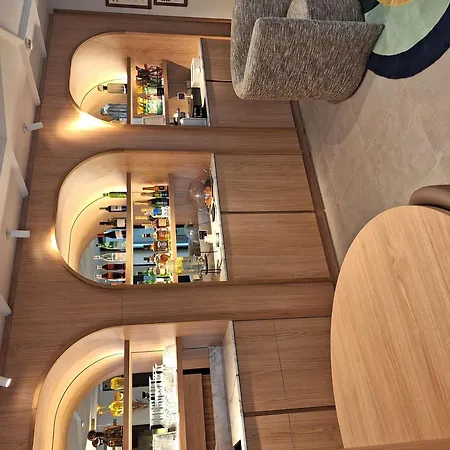 Mercure Arc De Triomphe Wagram