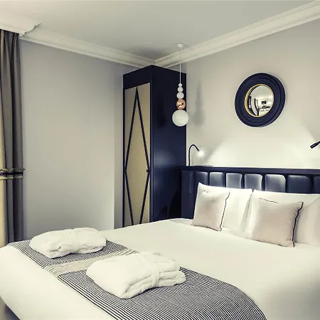 ホテル Mercure Arc De Triomphe Wagram 4*