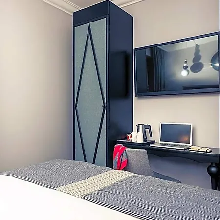 Hotel Mercure Arc De Triomphe Wagram 4*