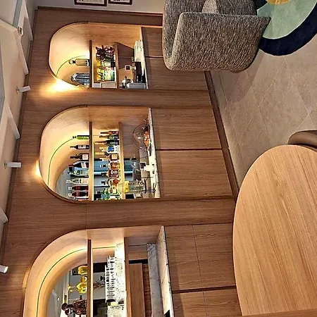 Mercure Arc De Triomphe Wagram Hotel París