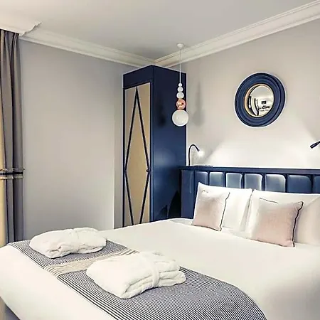 Mercure Arc De Triomphe Wagram 4* París