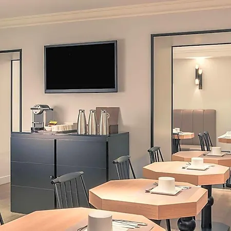 Mercure Arc De Triomphe Wagram 4*