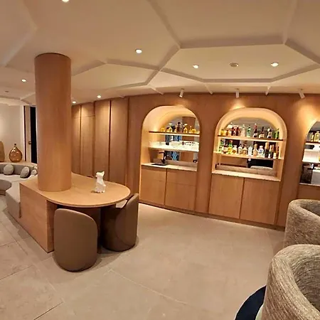 Mercure Arc De Triomphe Wagram 4*
