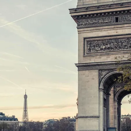Mercure Arc De Triomphe Wagram Hotel