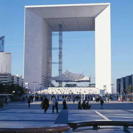 Mercure Arc De Triomphe Wagram