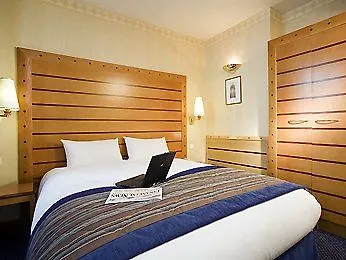 מלון Mercure Arc De Triomphe Wagram