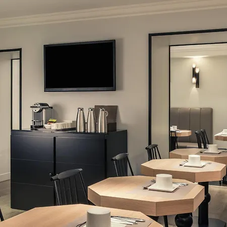 Mercure Arc De Triomphe Wagram Hotel 4*