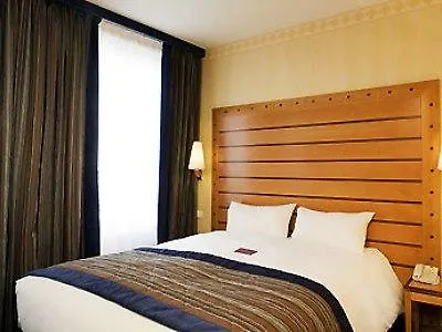 Mercure Arc De Triomphe Wagram 4*