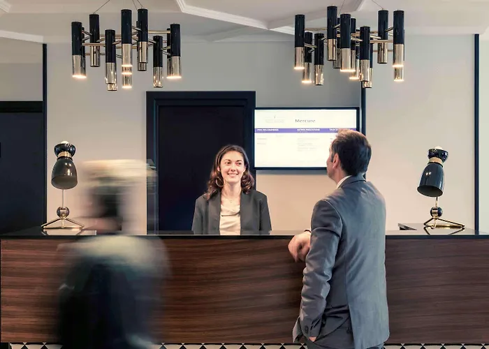 Otel Mercure Arc De Triomphe Wagram 4*