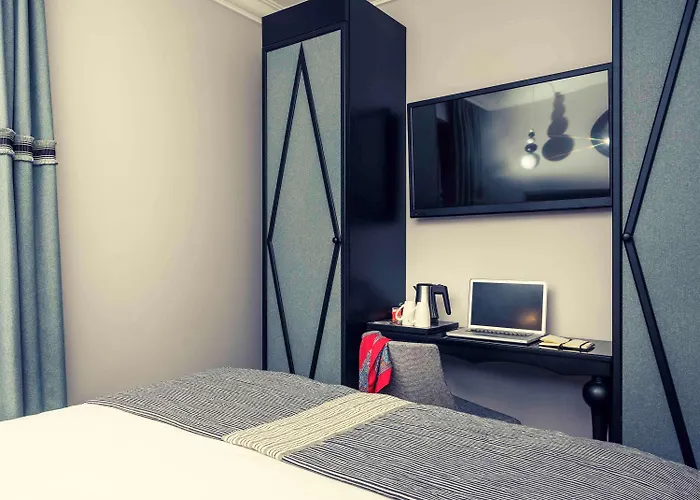 Mercure Arc De Triomphe Wagram 4*