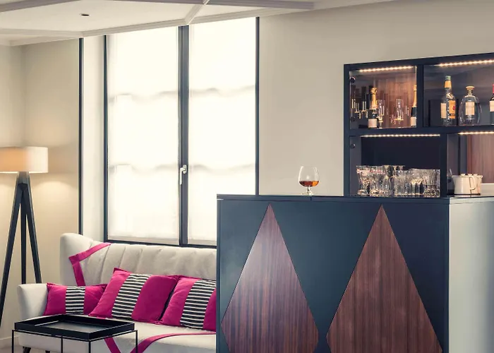 Mercure Arc De Triomphe Wagram