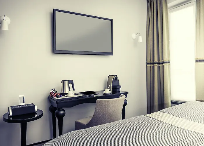 Mercure Arc De Triomphe Wagram Otel