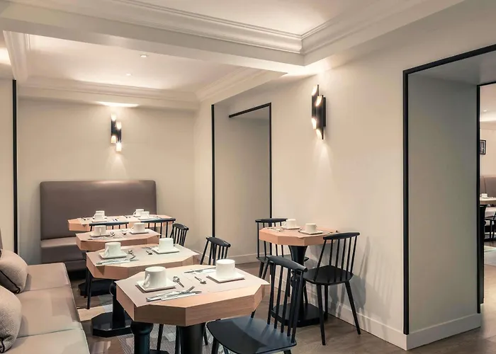 Mercure Arc De Triomphe Wagram Otel