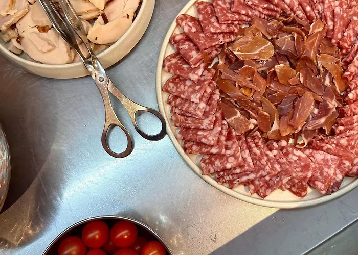 Mercure Arc De Triomphe Wagram Париж