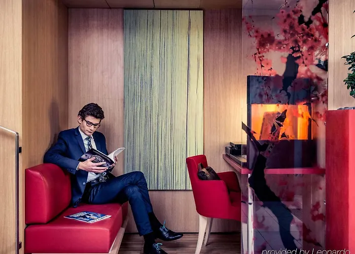 Otel Mercure Arc De Triomphe Wagram