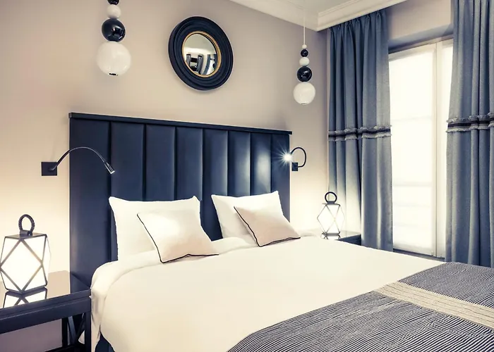 Mercure Arc De Triomphe Wagram Париж