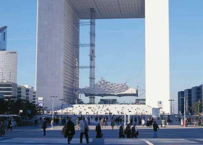 Mercure Arc De Triomphe Wagram