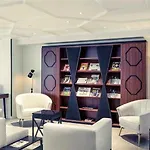 Mercure Arc De Triomphe Wagram 호텔 4*