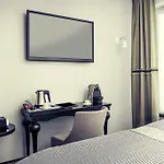 Mercure Arc De Triomphe Wagram 호텔