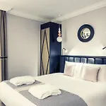 호텔 Mercure Arc De Triomphe Wagram 4*