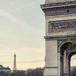 Mercure Arc De Triomphe Wagram 호텔