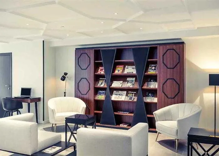 Mercure Arc De Triomphe Wagram 호텔 4*