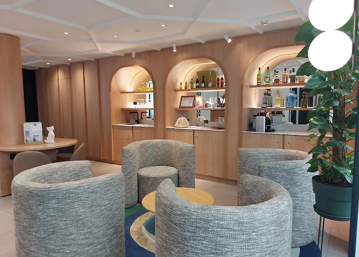 Mercure Arc De Triomphe Wagram 4* 파리