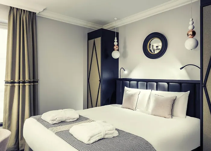 Mercure Arc De Triomphe Wagram 파리
