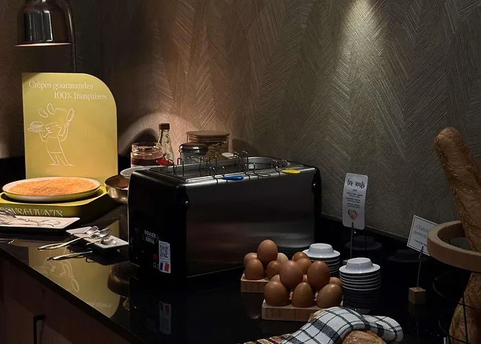 Mercure Arc De Triomphe Wagram 4* 파리